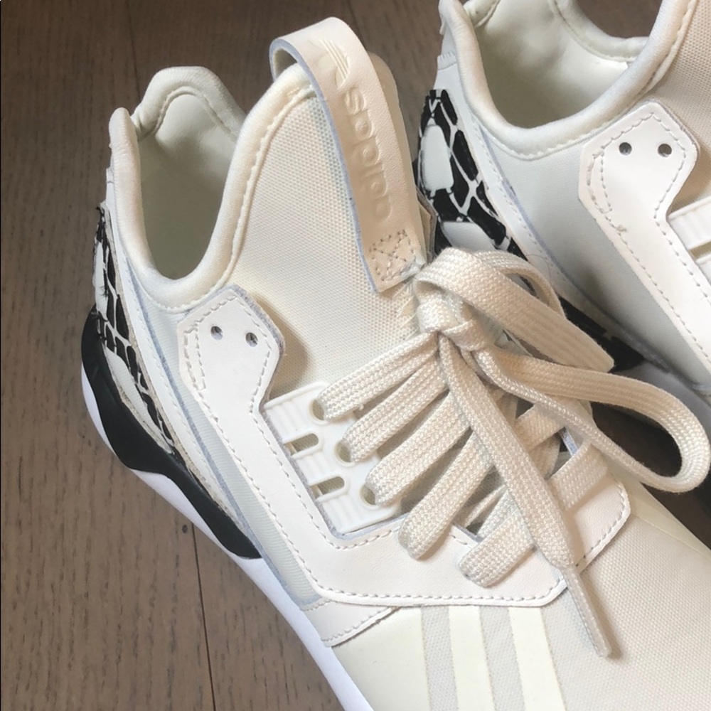 Adidas Tubular Runner - Picture 2 of 8